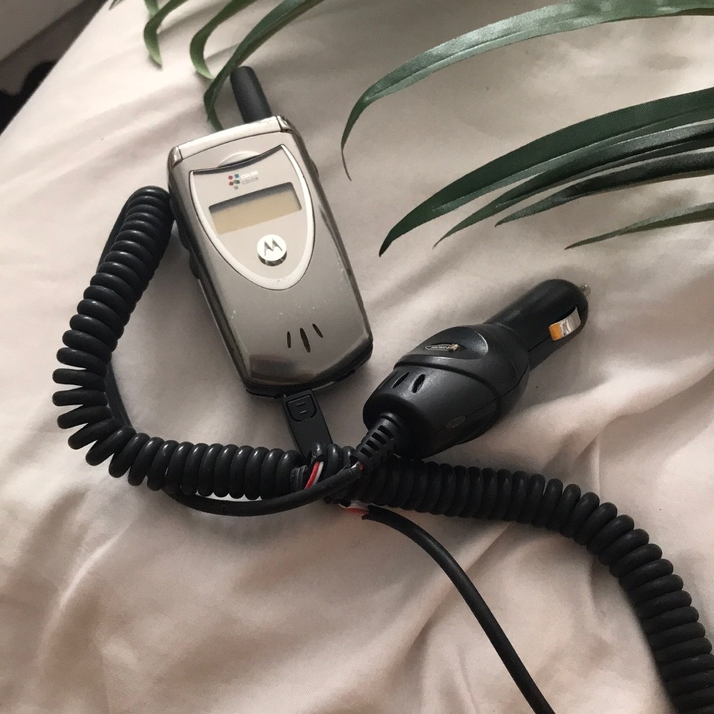 Motorola color flip phone